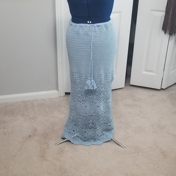 Spell and the Gypsy Collective Let the Sunshine In Crochet Skirt Blue NWT Sz M - Picture 3 of 6